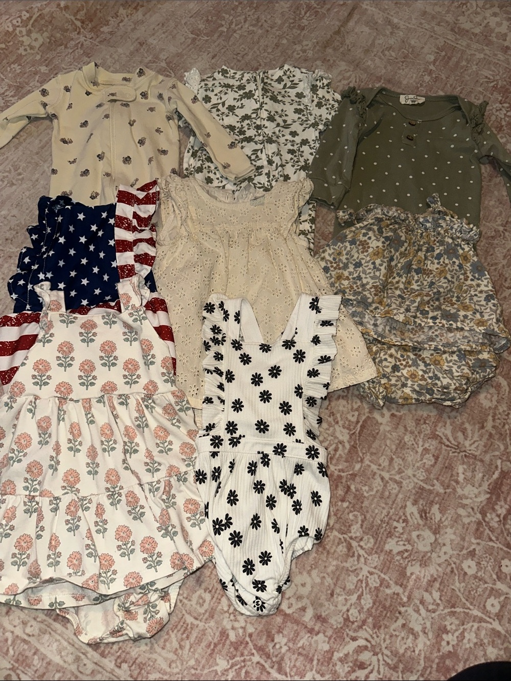 Size 6-9 months baby clothes bundle